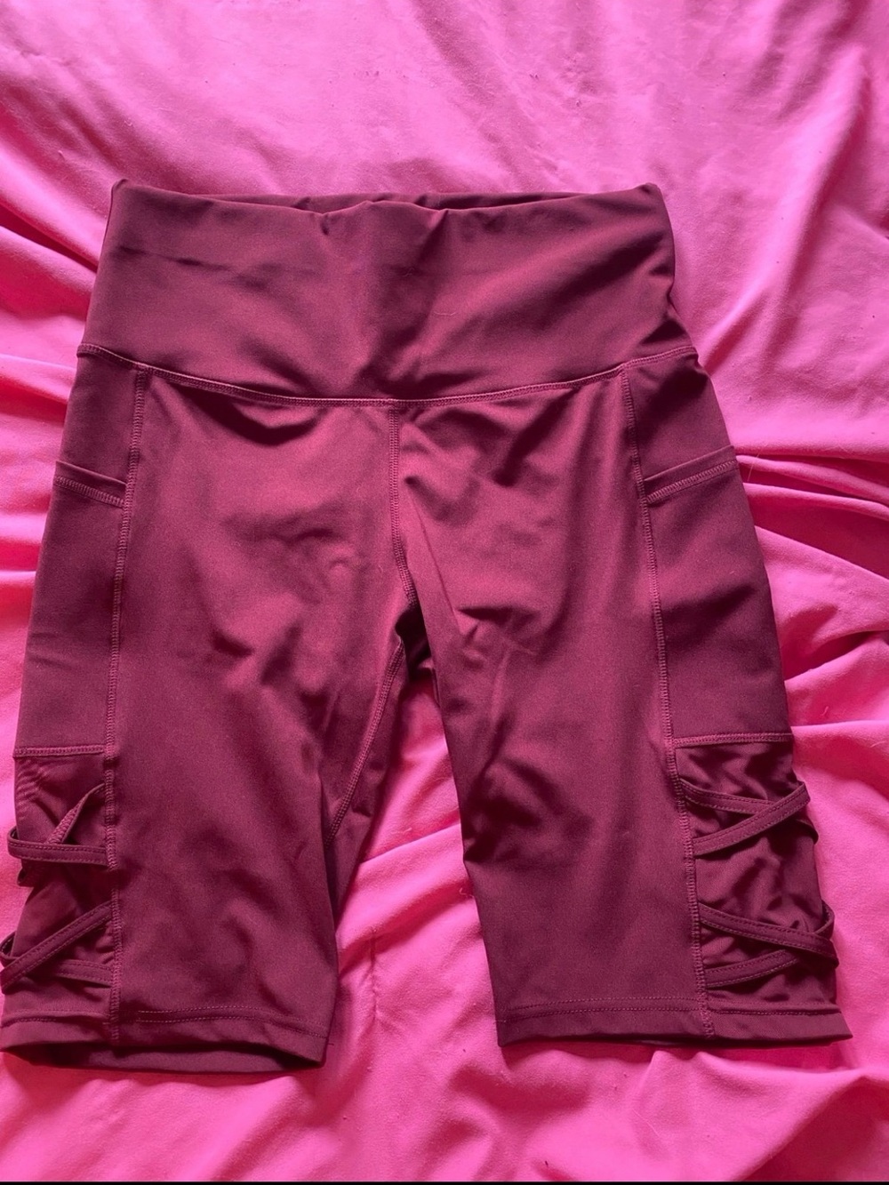 Women’s High-Waist Bike Shorts in Burgundy